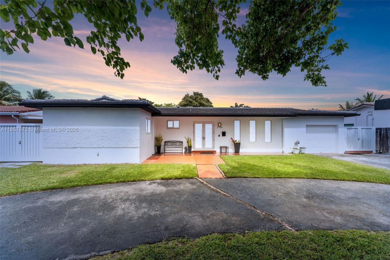 1730 SW 102nd Ave, Miami, FL 33165 Photo