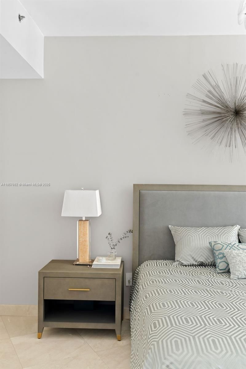 16001 Collins Ave, Unit 907, Sunny Isles Beach, FL 33160 Photo