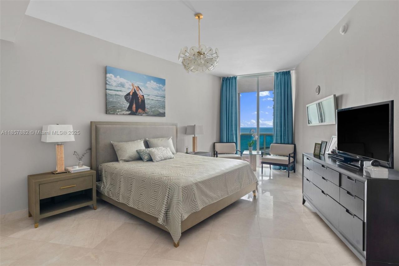 16001 Collins Ave, Unit 907, Sunny Isles Beach, FL 33160 Photo