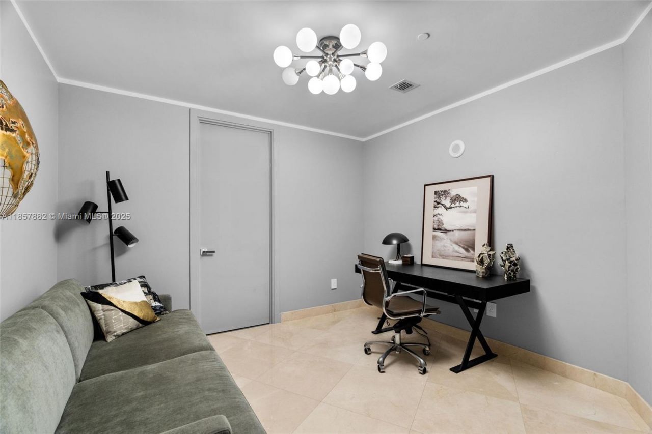 16001 Collins Ave, Unit 907, Sunny Isles Beach, FL 33160 Photo