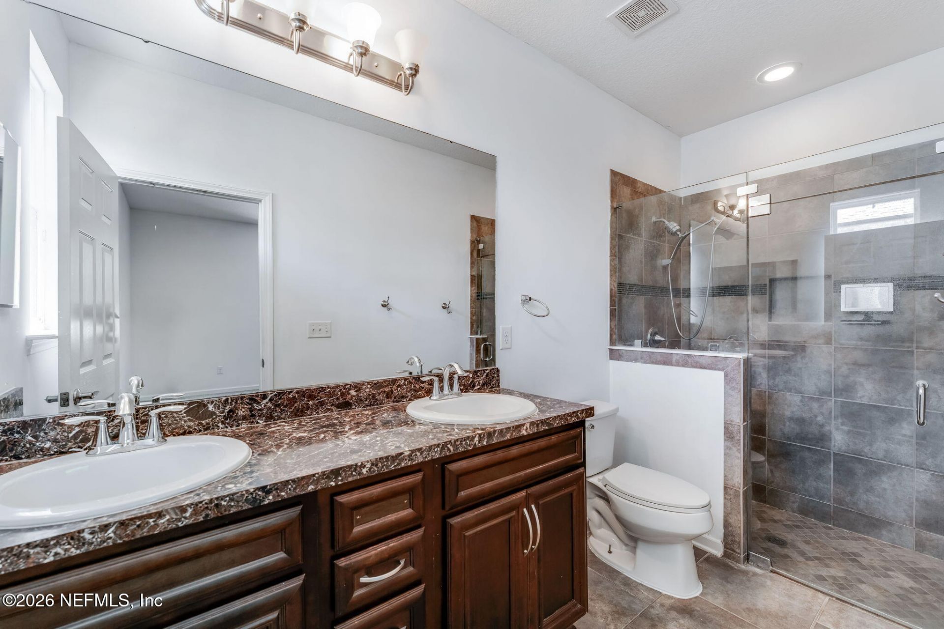 11738 Lake Bend Circle, Jacksonville, FL 32218 Photo