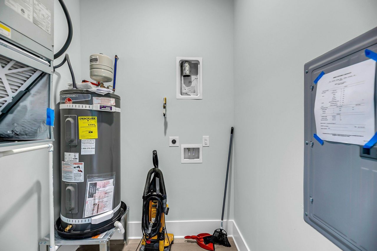 7611 Indigo Palms Way Photo 25