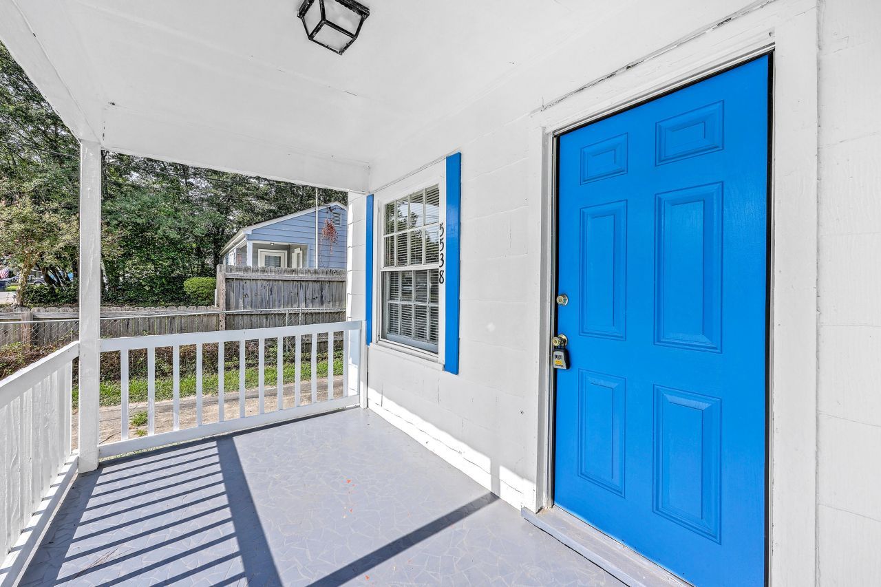 5538 Blackwell Avenue Photo 4