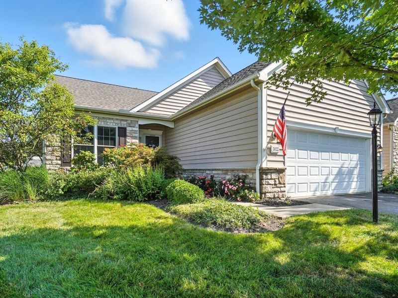 3022 Crabapple Place, Unit 4, Grove City, OH 43123 Photo 2