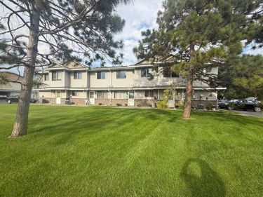 8458 S Pond Trail, Champlin, MN 55316