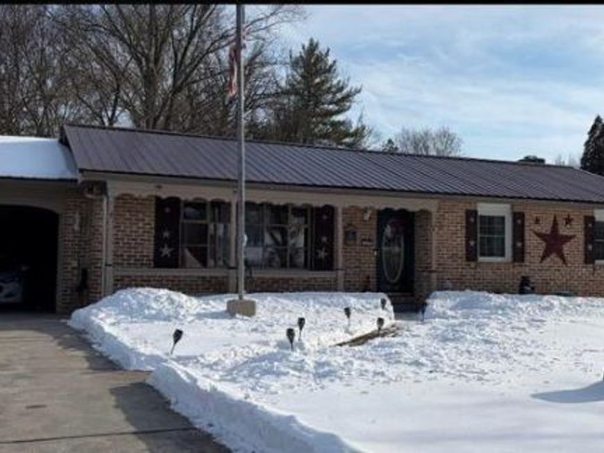 109 Sycamore Drive, Mount Holly Springs, PA 17065 Main Photo