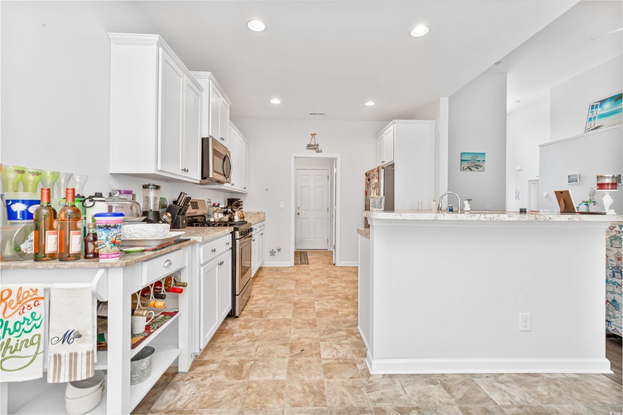 840 Windsor Rose Dr. Photo 11