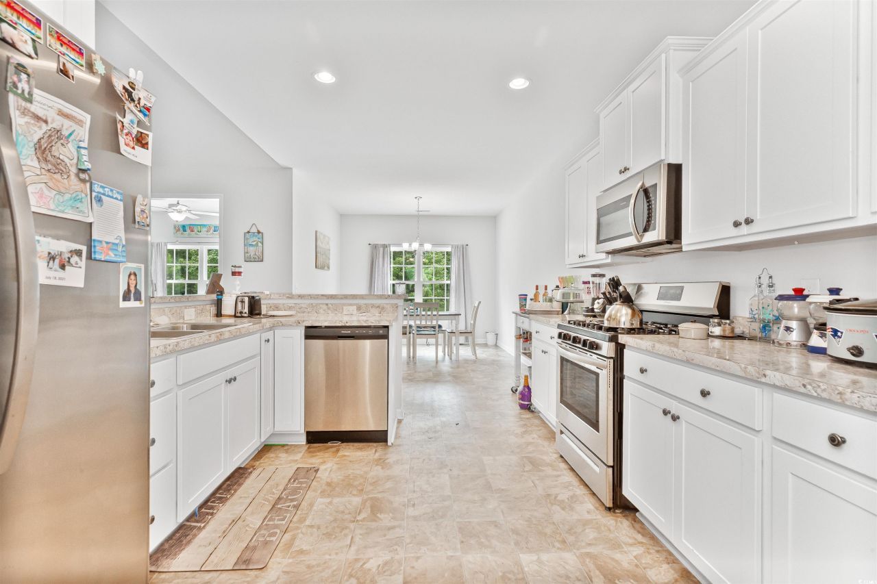 840 Windsor Rose Dr. Photo 13