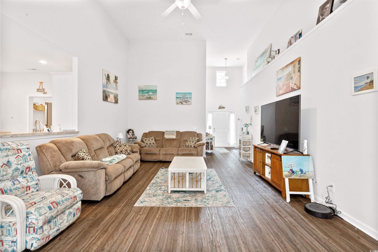 840 Windsor Rose Dr. Photo 4