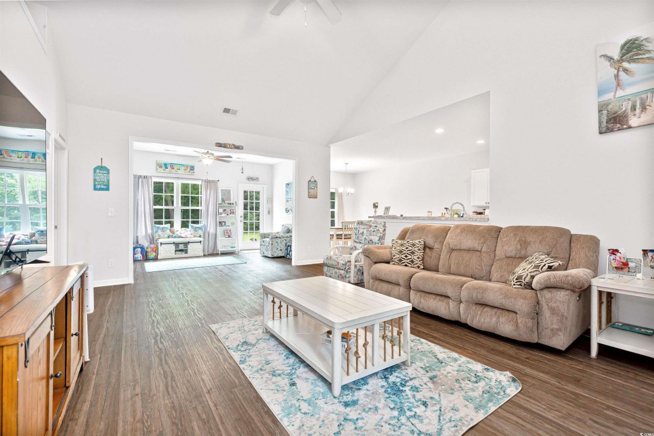 840 Windsor Rose Dr. Photo 6