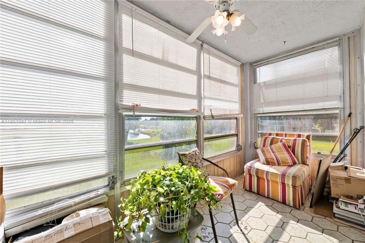 9461 Sunrise Lakes Blvd, Unit 207, Sunrise, FL 33322 Photo