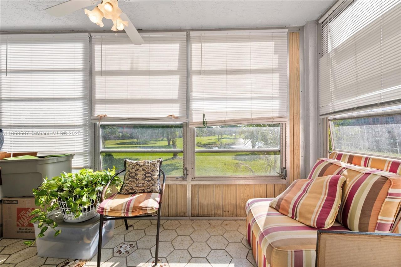 9461 Sunrise Lakes Blvd, Unit 207, Sunrise, FL 33322 Photo