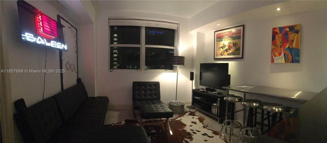 111 E Flagler St, Unit 1007, Miami, FL 33131 Photo