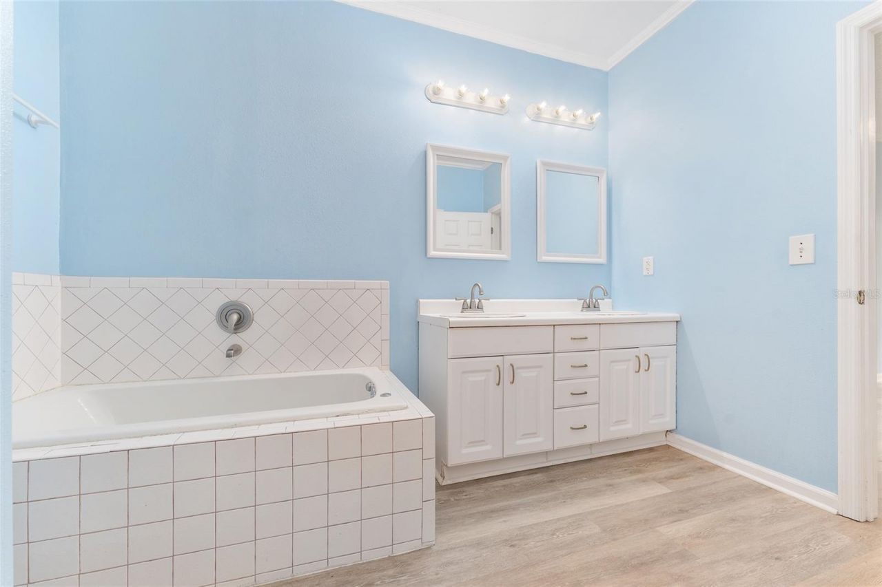 5 Captains Cove Road, Inglis, FL 34449 Photo