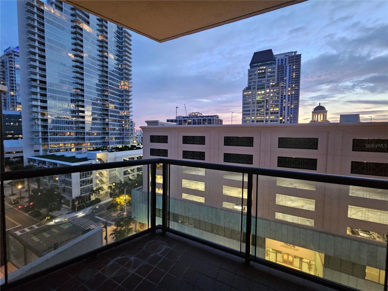 1 Beach Drive Se, Unit 911, Saint Petersburg, FL 33701 Photo