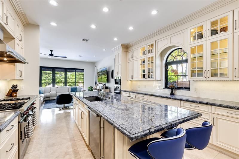 9 Fiesta Way, Fort Lauderdale, FL 33301 Photo