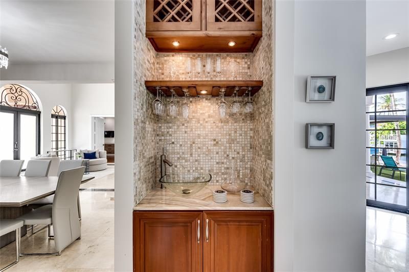 9 Fiesta Way, Fort Lauderdale, FL 33301 Photo