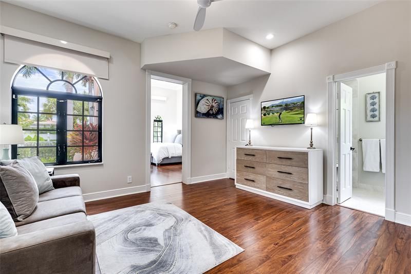 9 Fiesta Way, Fort Lauderdale, FL 33301 Photo