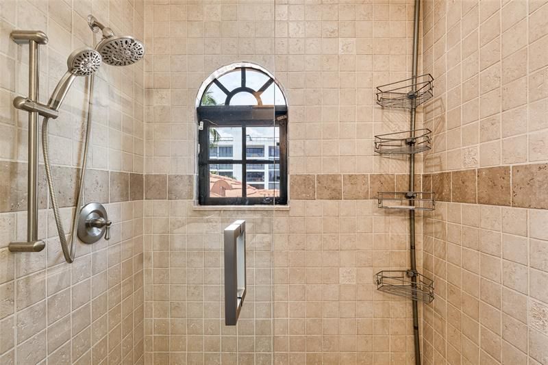 9 Fiesta Way, Fort Lauderdale, FL 33301 Photo