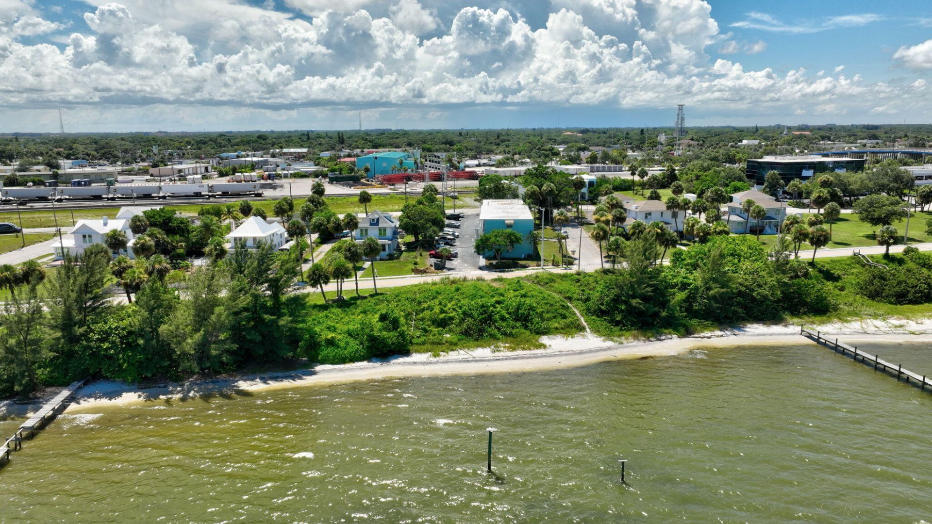 602 S Indian River Drive, Fort Pierce, FL 34950 Photo