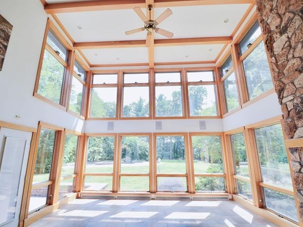 120 Woodcliff Dr, Westfield, MA 01085