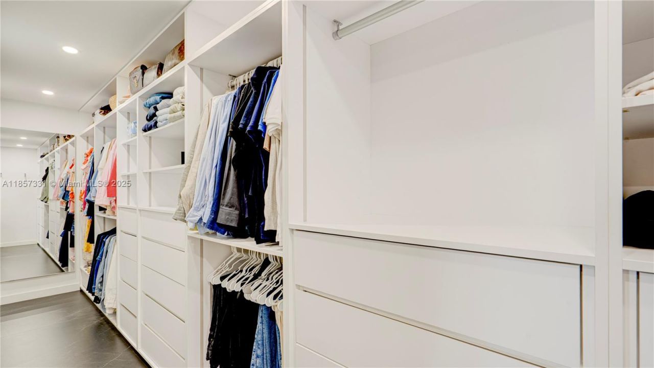 1090 NE 92nd St, Miami Shores, FL 33138 Photo