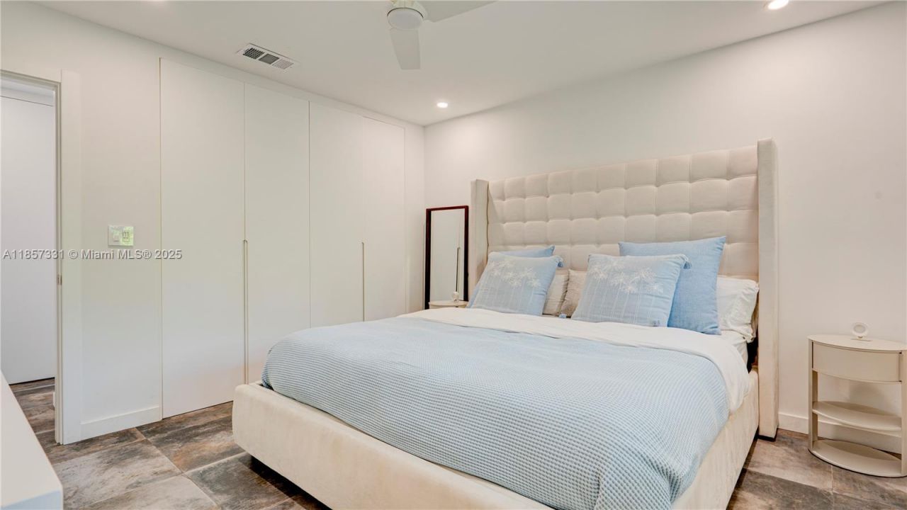 1090 NE 92nd St, Miami Shores, FL 33138 Photo