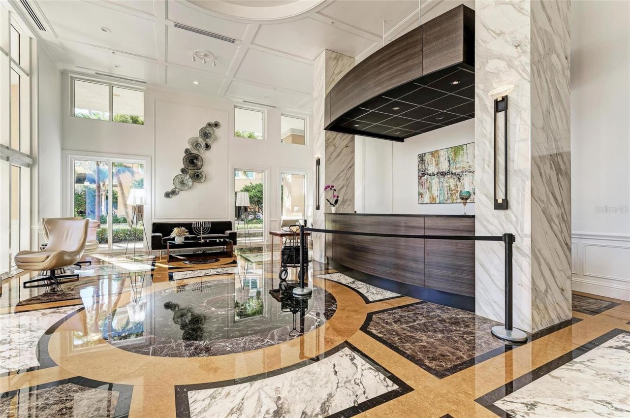 800 N Tamiami Trl, Unit 1010, Sarasota, FL 34236 Photo