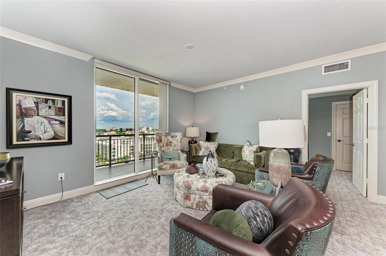 800 N Tamiami Trl, Unit 1010, Sarasota, FL 34236 Photo