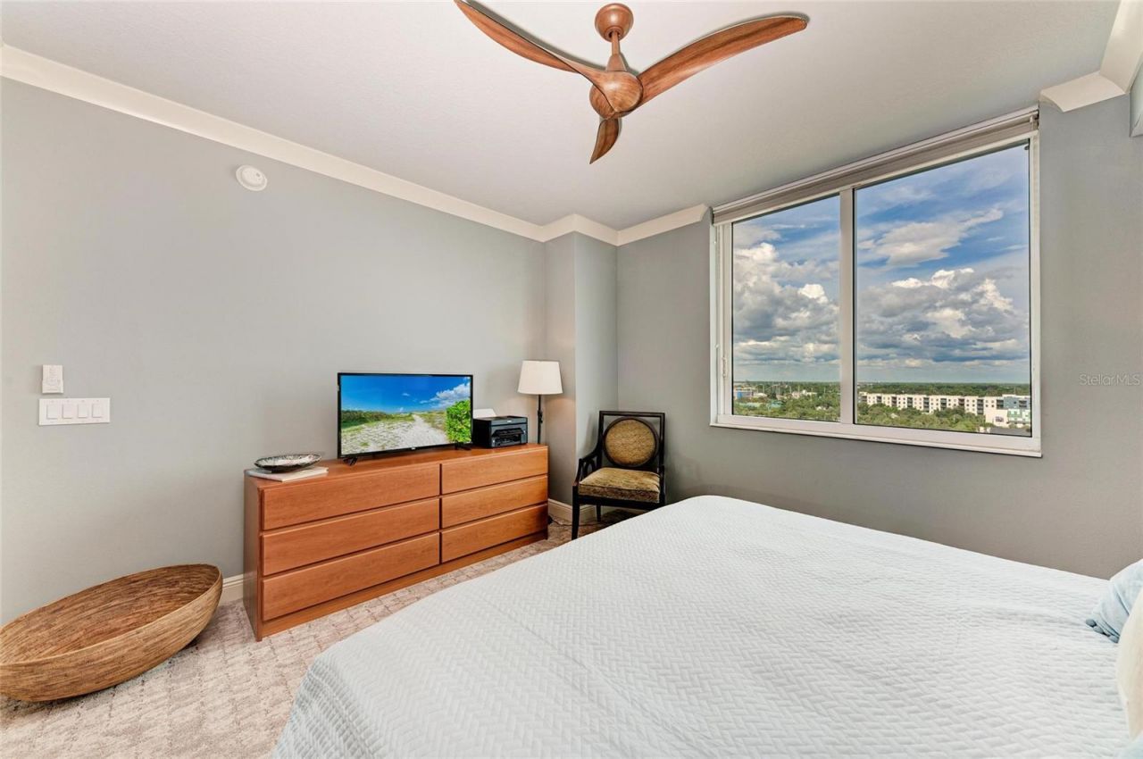 800 N Tamiami Trl, Unit 1010, Sarasota, FL 34236 Photo