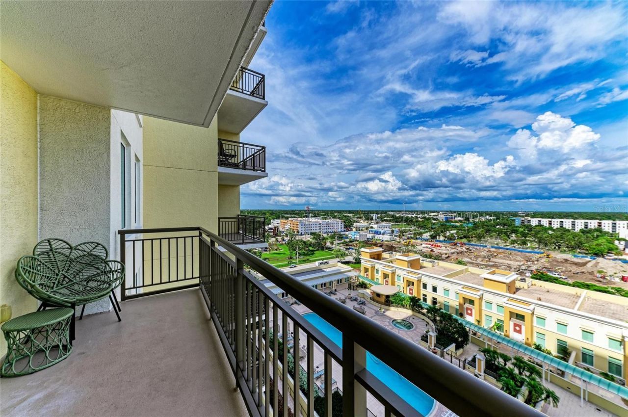 800 N Tamiami Trl, Unit 1010, Sarasota, FL 34236 Photo