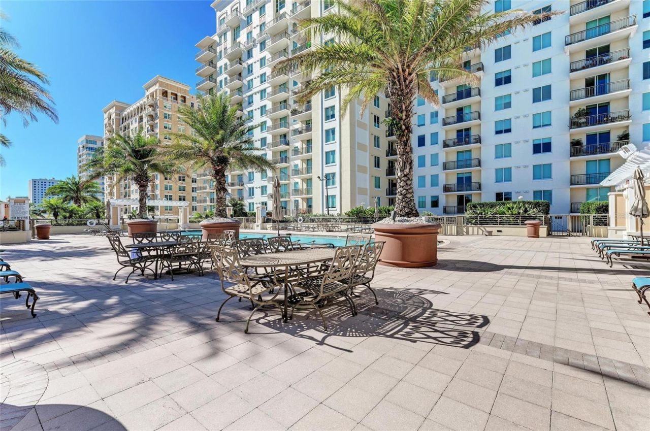 800 N Tamiami Trl, Unit 1010, Sarasota, FL 34236 Photo