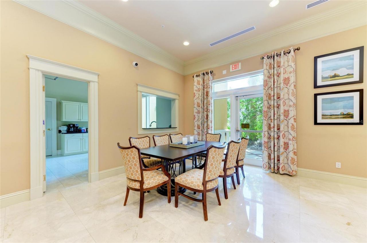 800 N Tamiami Trl, Unit 1010, Sarasota, FL 34236 Photo