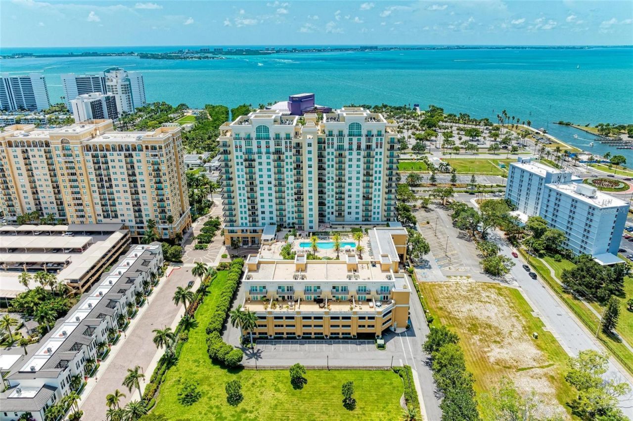 800 N Tamiami Trl, Unit 1010, Sarasota, FL 34236 Photo