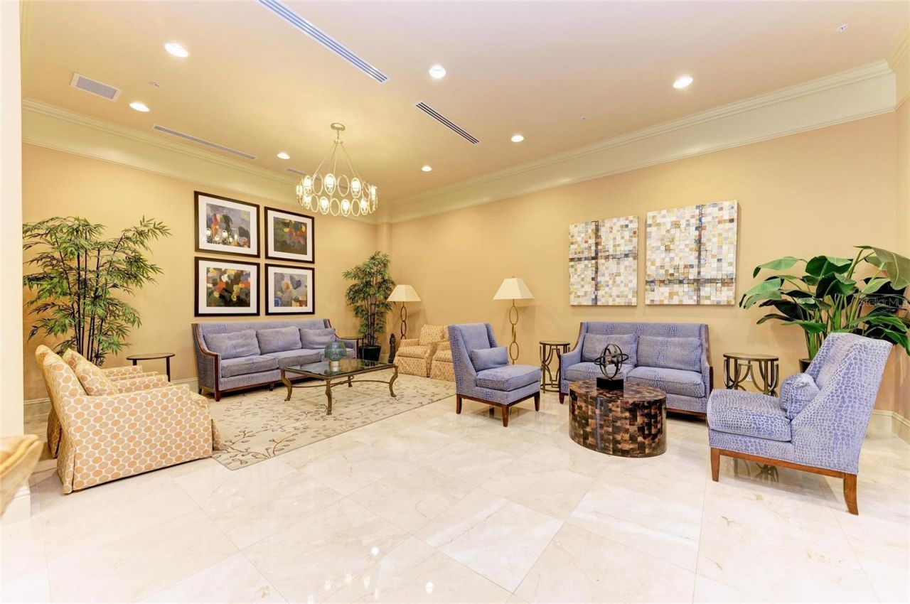 800 N Tamiami Trl, Unit 1010, Sarasota, FL 34236 Photo