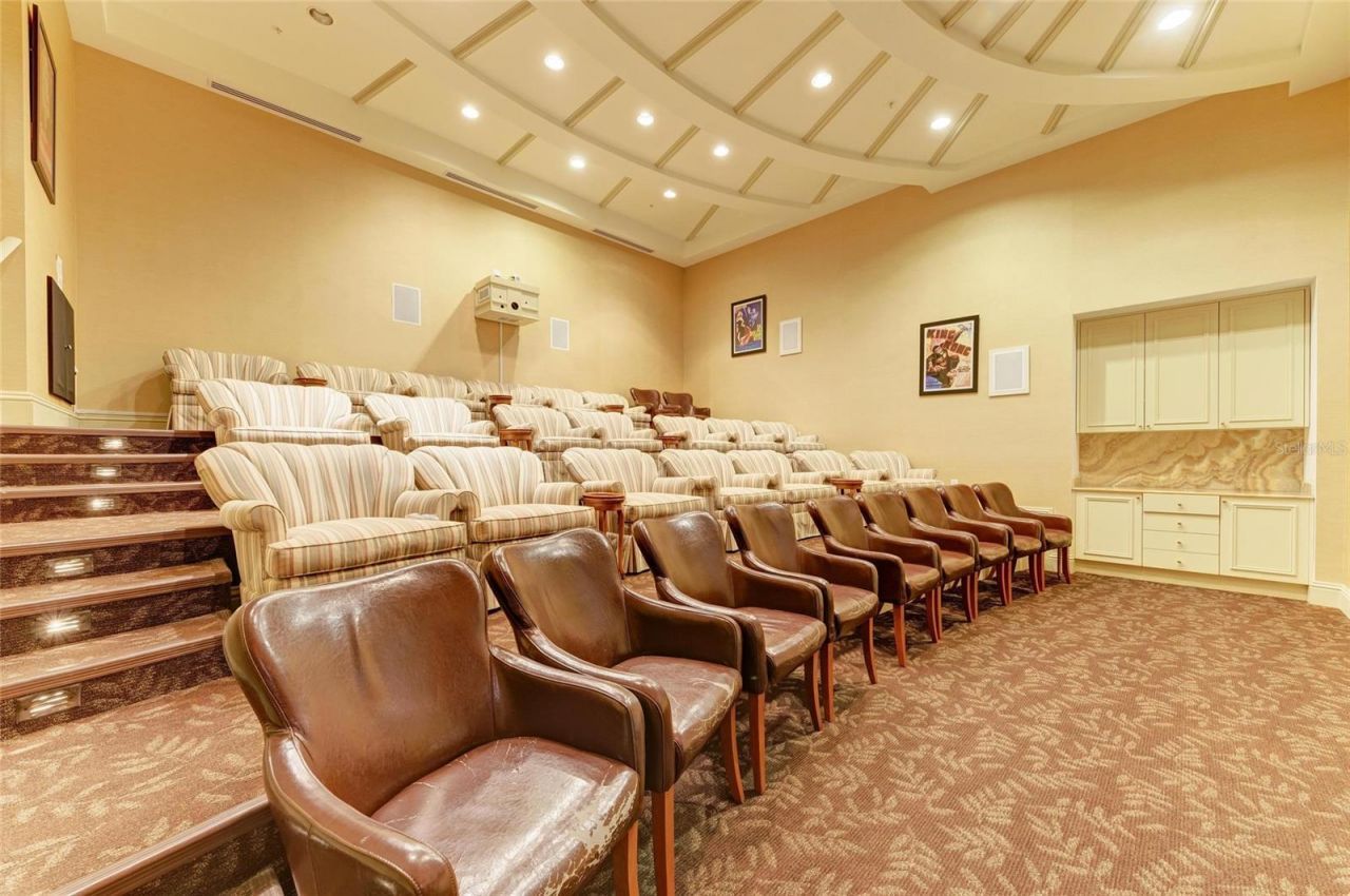 800 N Tamiami Trl, Unit 1010, Sarasota, FL 34236 Photo