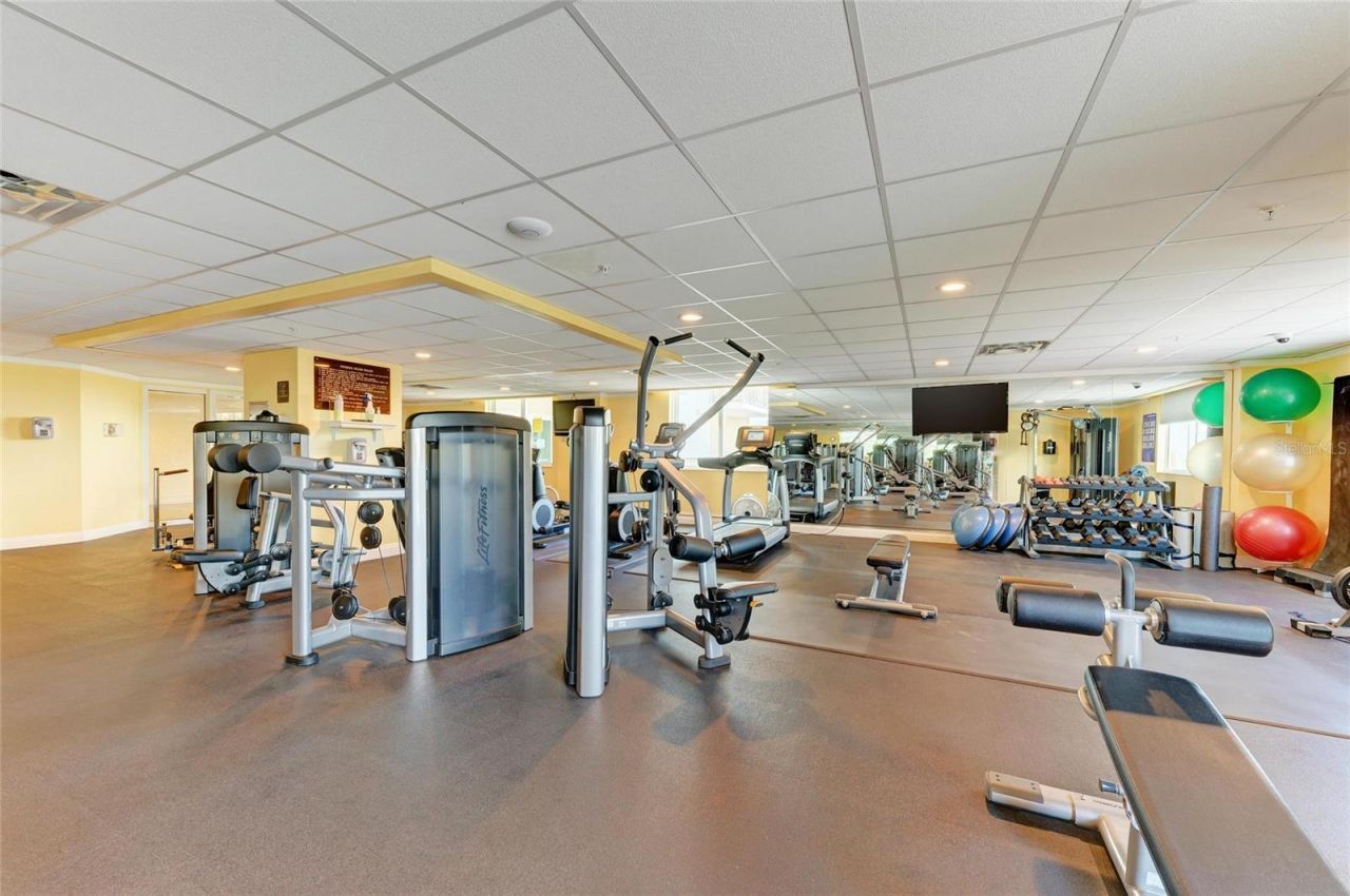 800 N Tamiami Trl, Unit 1010, Sarasota, FL 34236 Photo