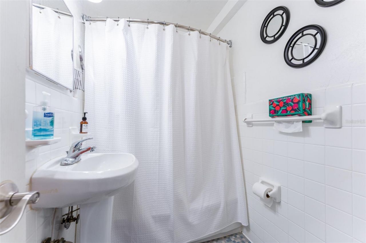 3315 58th Avenue S, Unit 512, Saint Petersburg, FL 33712 Photo