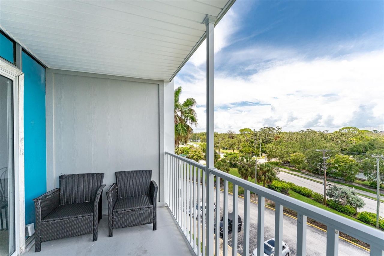 3315 58th Avenue S, Unit 512, Saint Petersburg, FL 33712 Photo