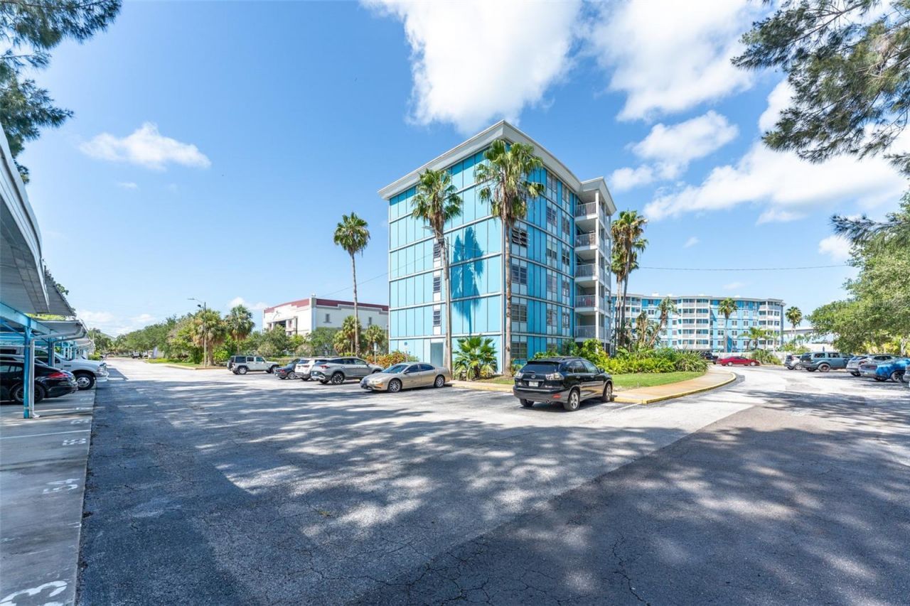 3315 58th Avenue S, Unit 512, Saint Petersburg, FL 33712 Photo