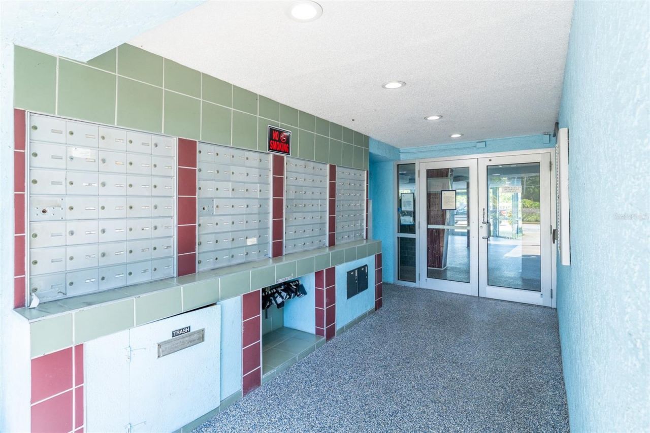 3315 58th Avenue S, Unit 512, Saint Petersburg, FL 33712 Photo