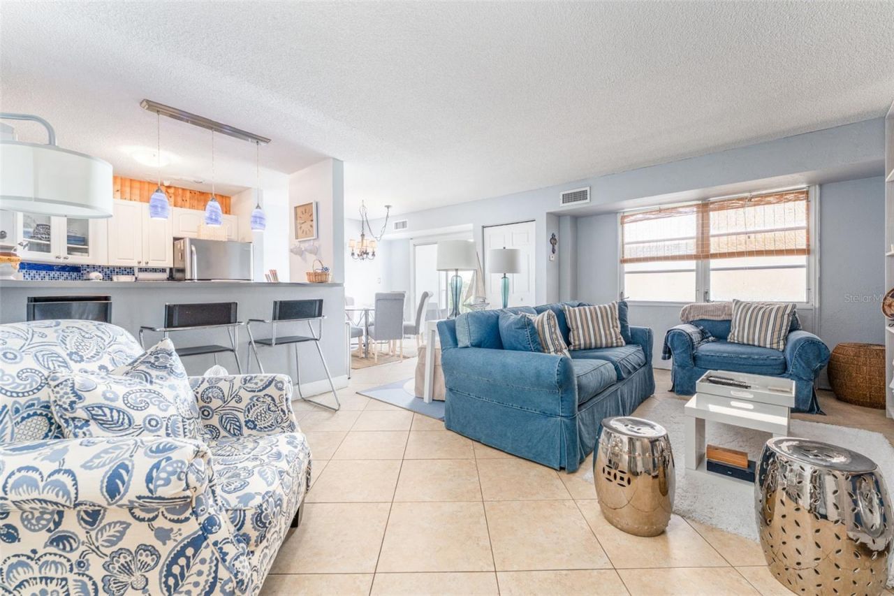 3315 58th Avenue S, Unit 512, Saint Petersburg, FL 33712 Photo