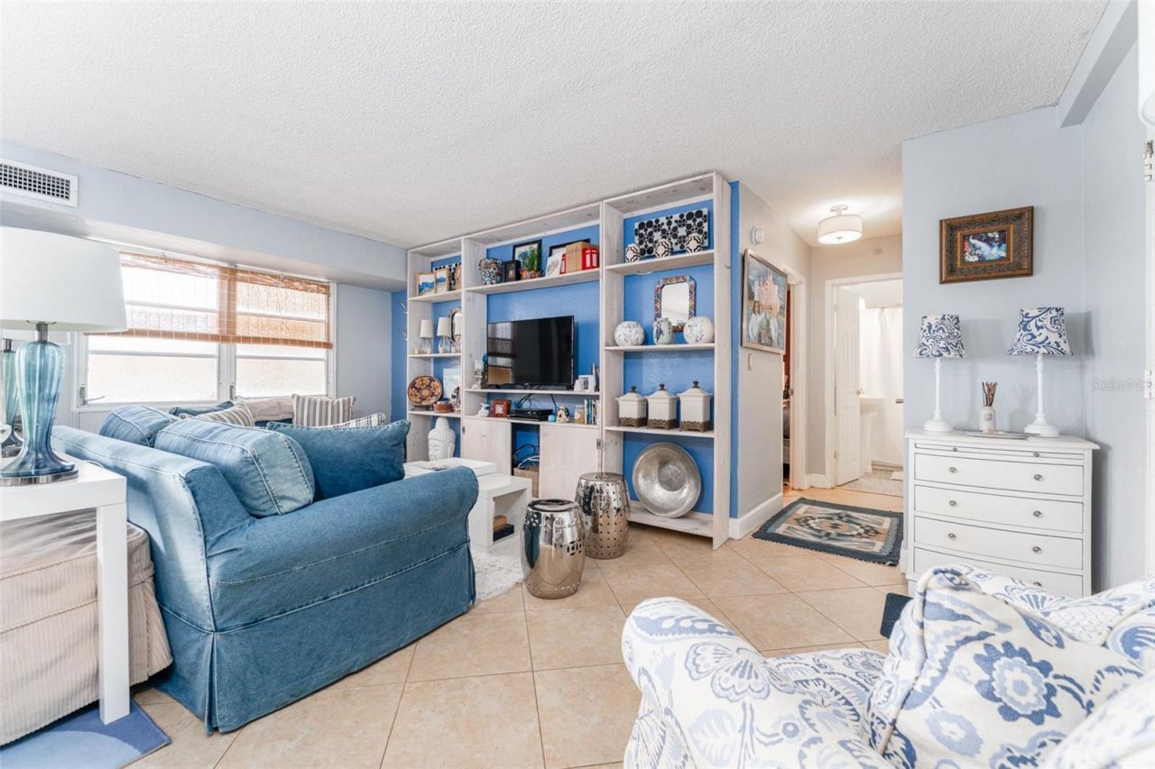 3315 58th Avenue S, Unit 512, Saint Petersburg, FL 33712 Photo