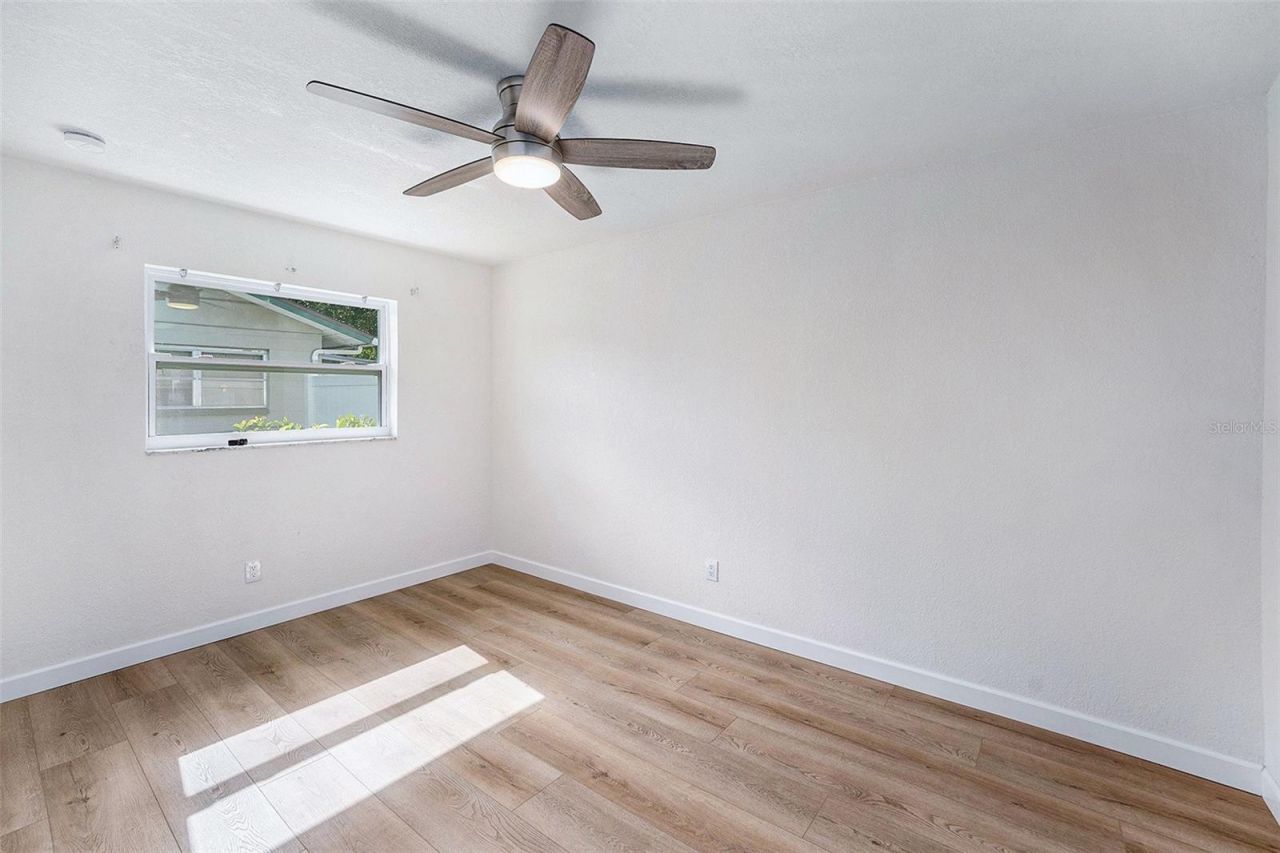 5984 30th Avenue N, Saint Petersburg, FL 33710 Photo