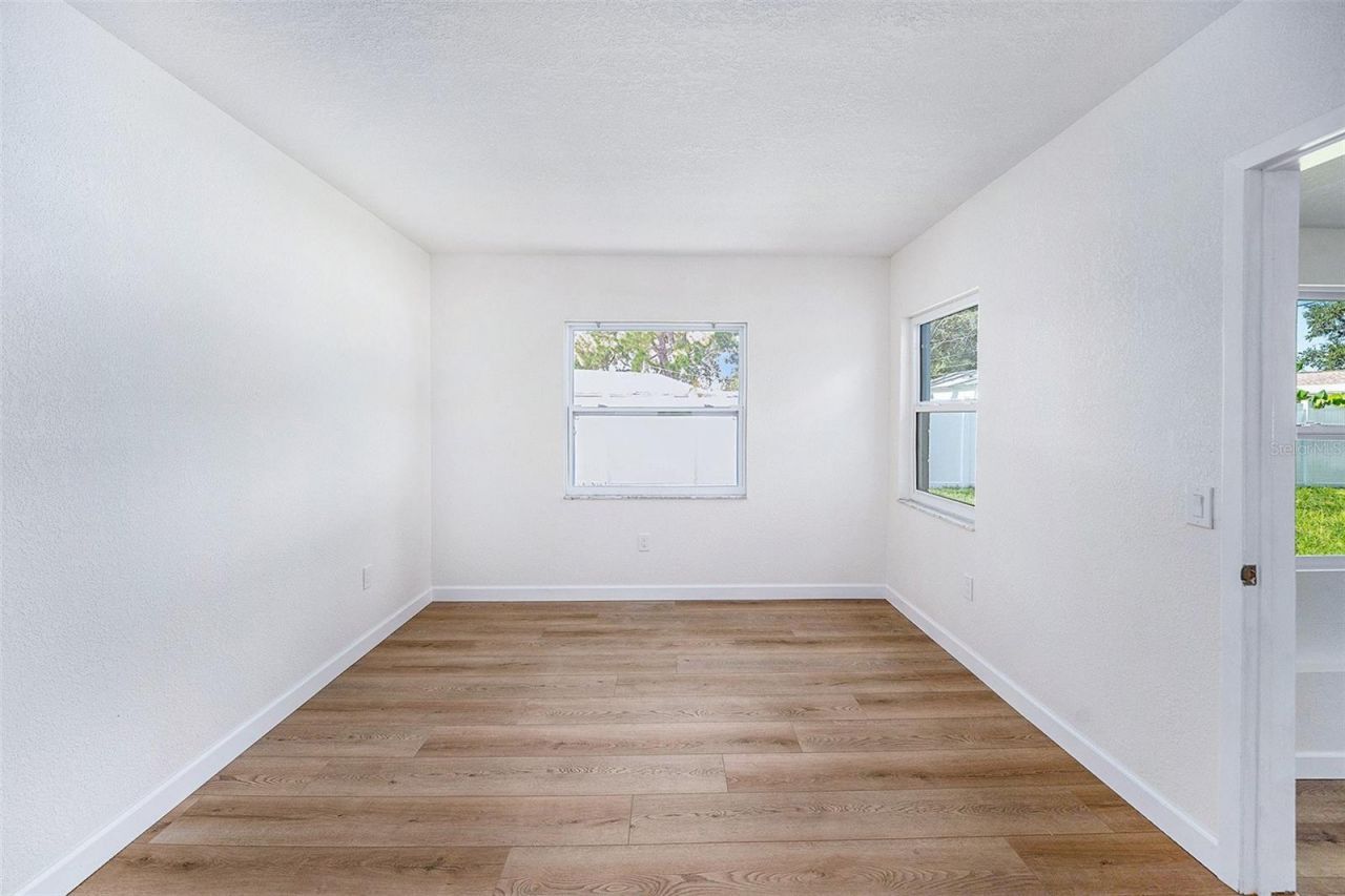 5984 30th Avenue N, Saint Petersburg, FL 33710 Photo