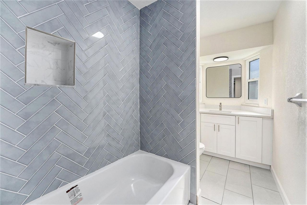 5984 30th Avenue N, Saint Petersburg, FL 33710 Photo