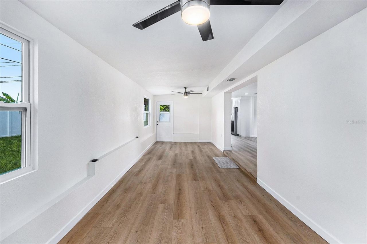 5984 30th Avenue N, Saint Petersburg, FL 33710 Photo