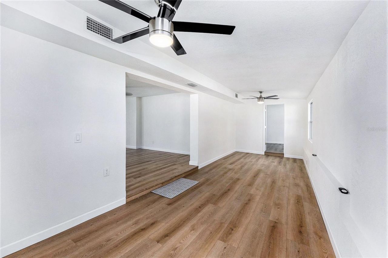 5984 30th Avenue N, Saint Petersburg, FL 33710 Photo