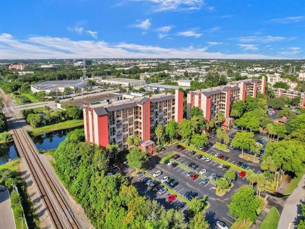 2200 S Cypress Bend Dr, Unit 601, Pompano Beach, FL 33069