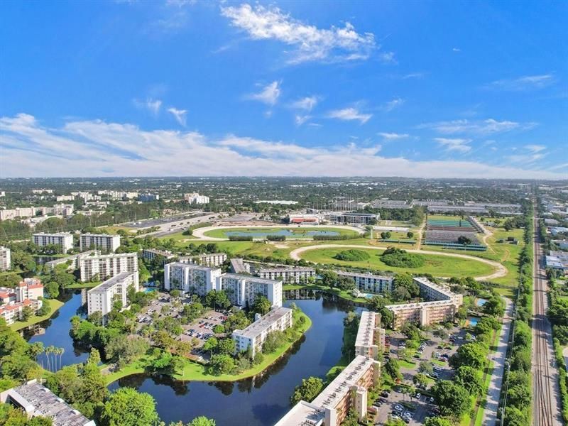 2200 S Cypress Bend Drive, Unit 601, Pompano Beach, FL 33069 Photo